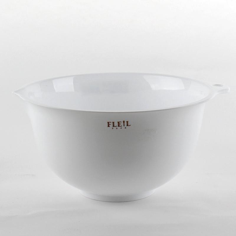 White plastic Colander
